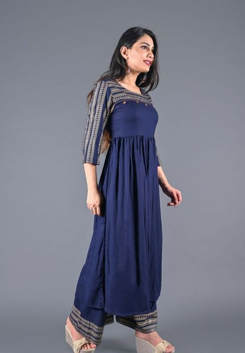 WOMEN'S STYLISH KURTA SET WITH PALAZZOS