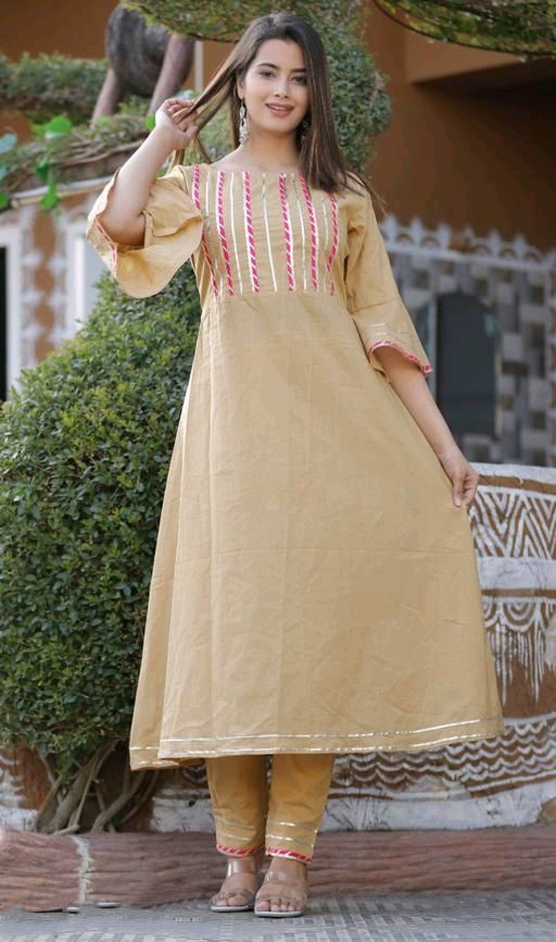 Women Fawn Bell Sleeves Straight Kurta Set
