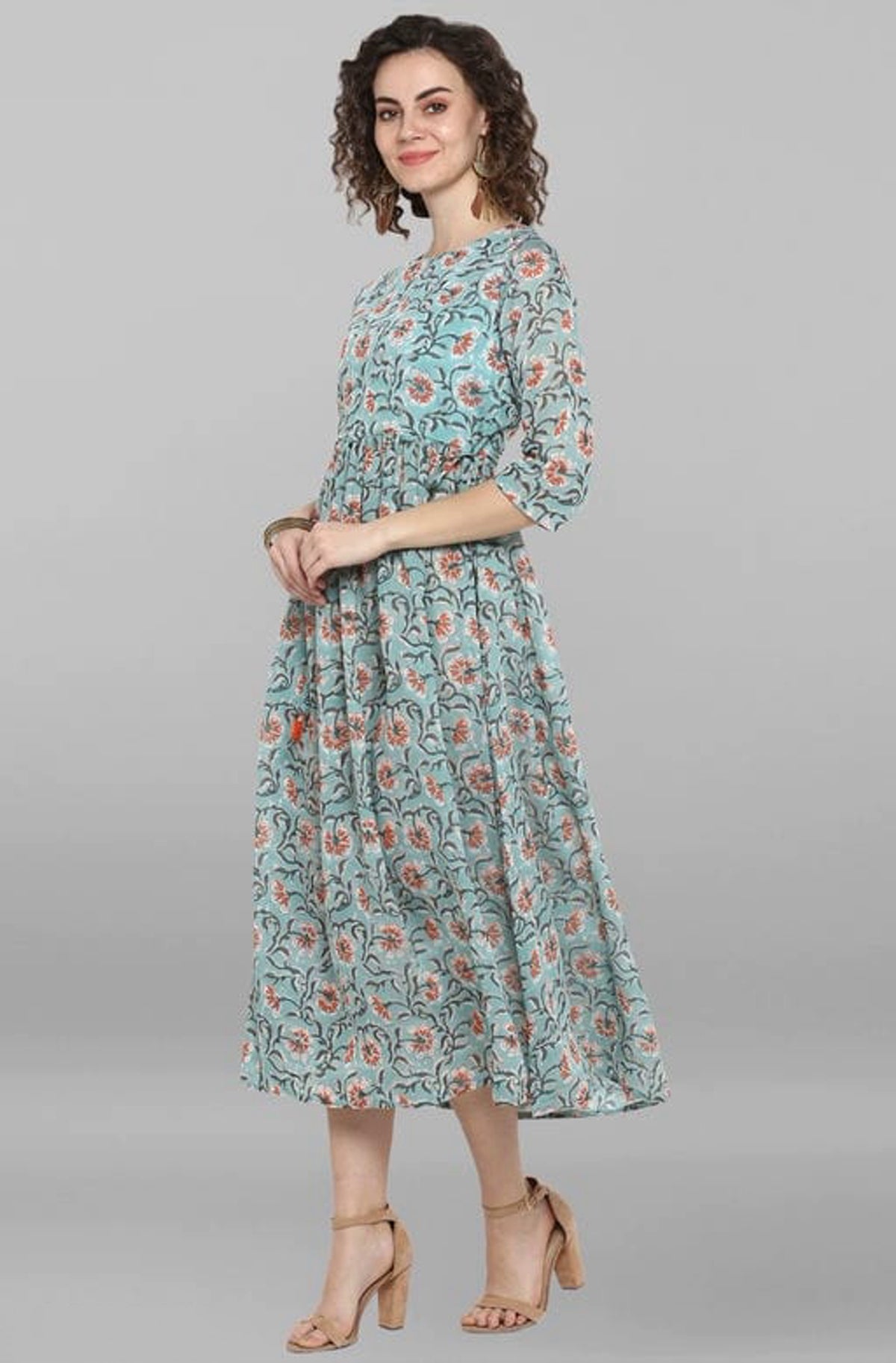 Dresses Online - Buy Designer Kurtis & Suits for Women - Urban Wardrobe UrbanWardrobe Dresses Online - Buy Designer Kurtis & Suits for Women - Urban Wardrobe UrbanWardrobe