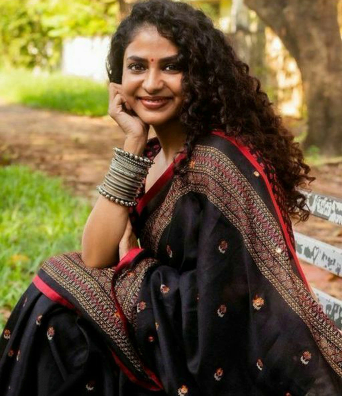 Woman's Printed Jute Cotton Saree