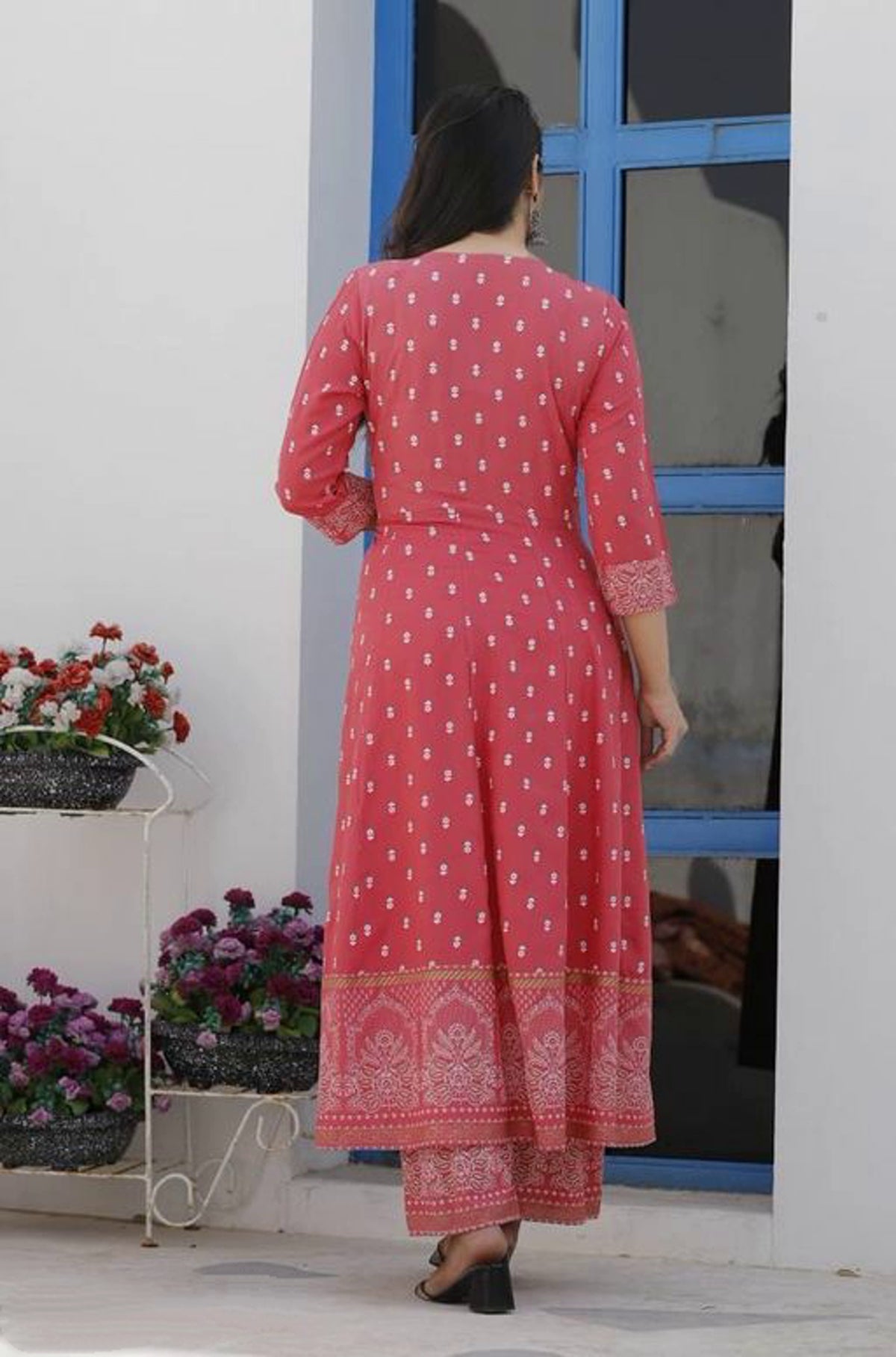 Women's Peach Printed Kurta Set with Dupatta