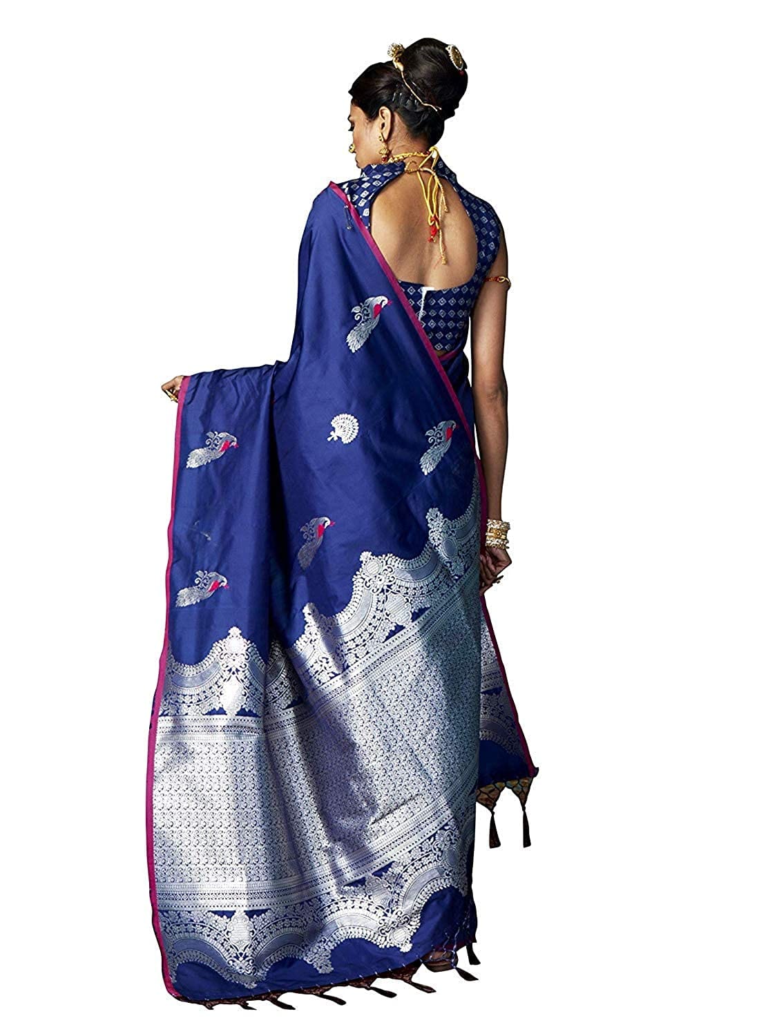Urban Wardrobe'Women's Banarasi Kanchipuram Silk Saree With Blouse