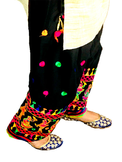 Runjhun Black Dandiya Embroidered Salwar