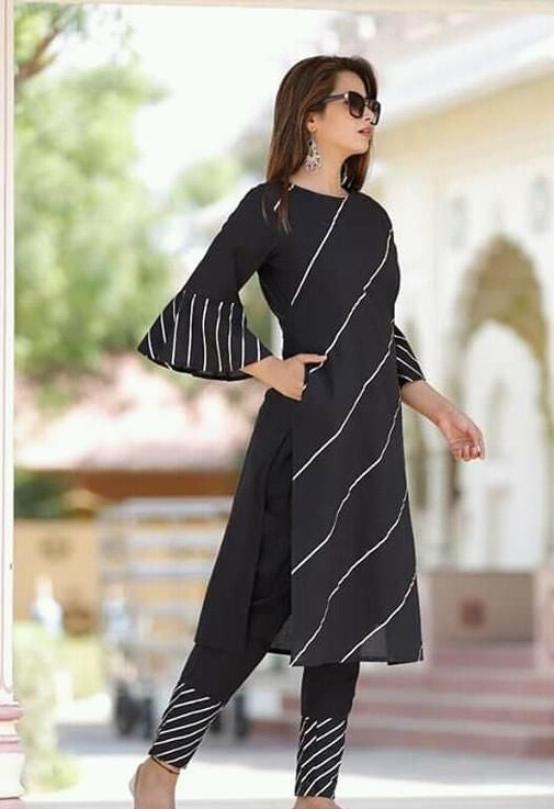 Urban Wardrobe's Black Straight Kurta Set