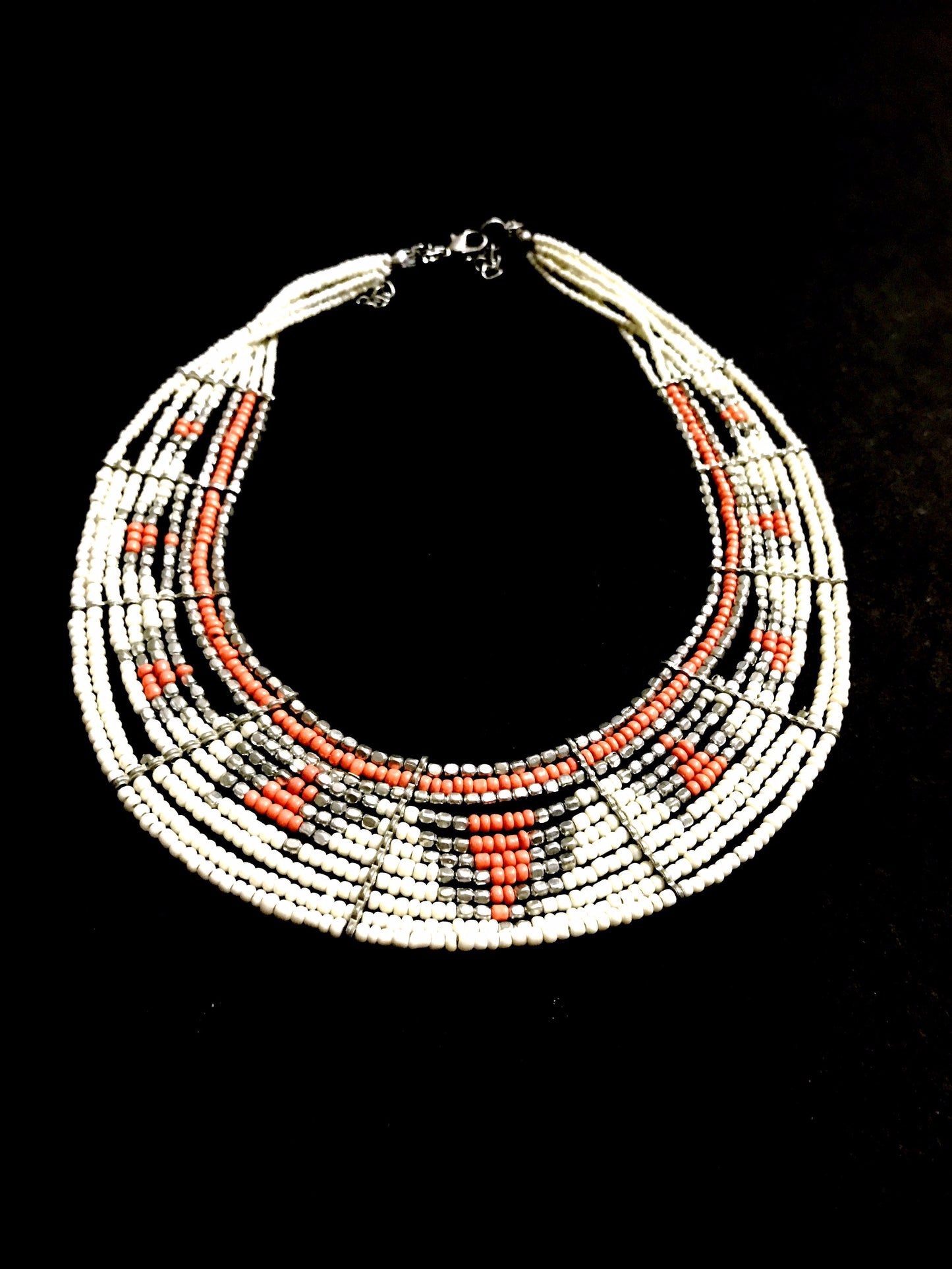 Runjhun Classy White Neckpiece