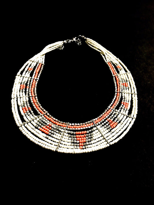 Runjhun Classy White Neckpiece