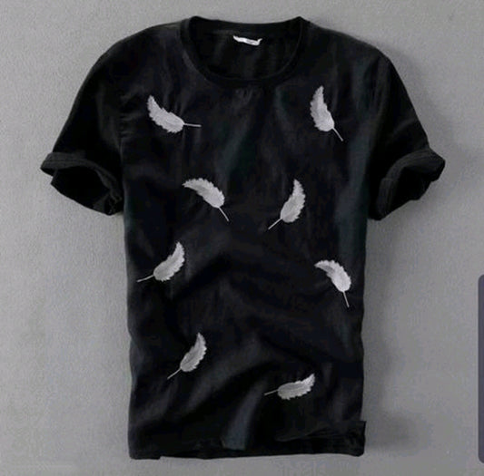 Women Black Solid Round Neck T-shirt