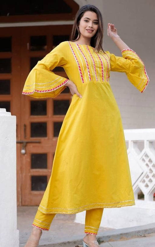 Women Yellow Bell Sleeves Straight Kurta