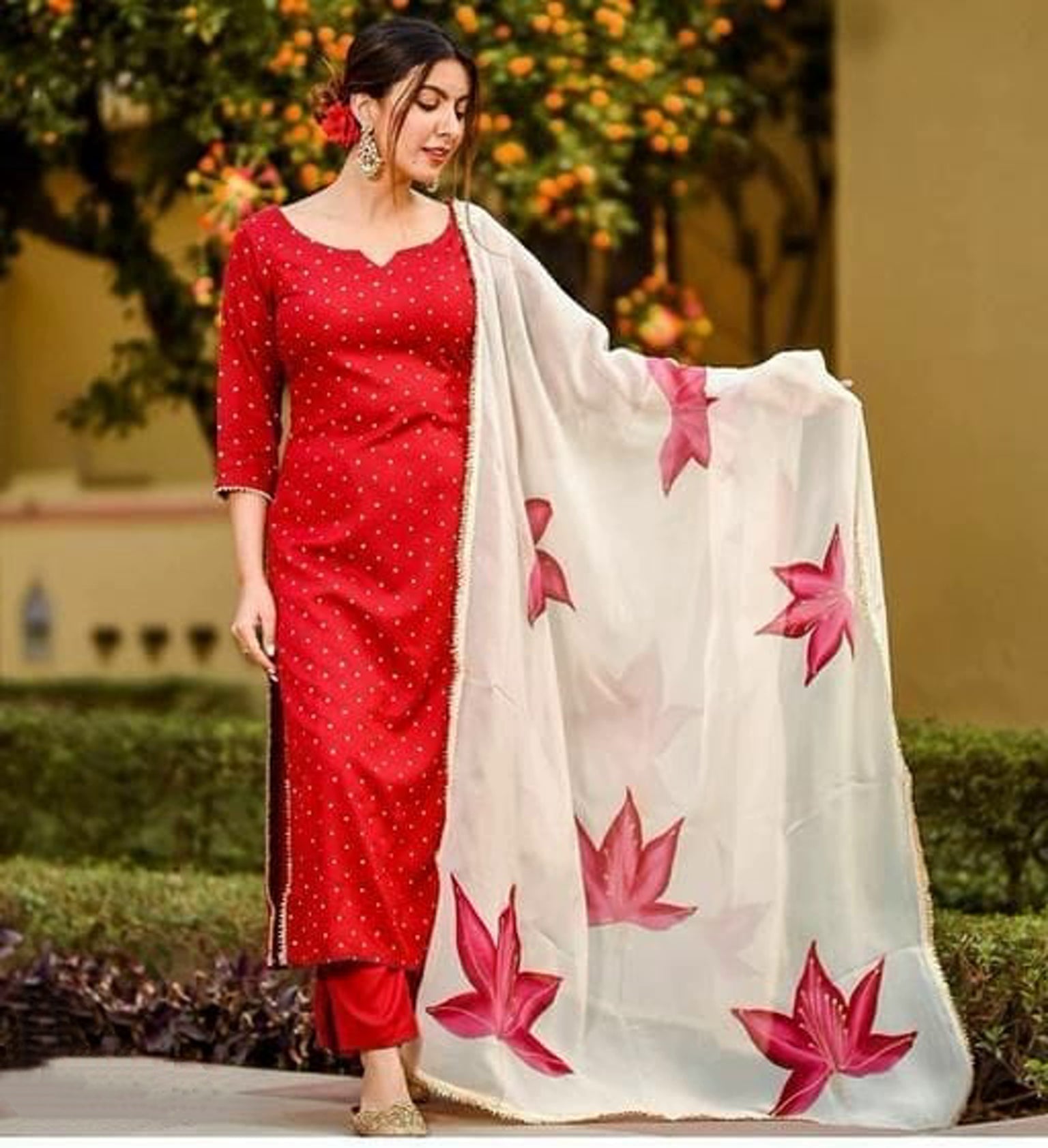 Women's Designer Red Kurta Set