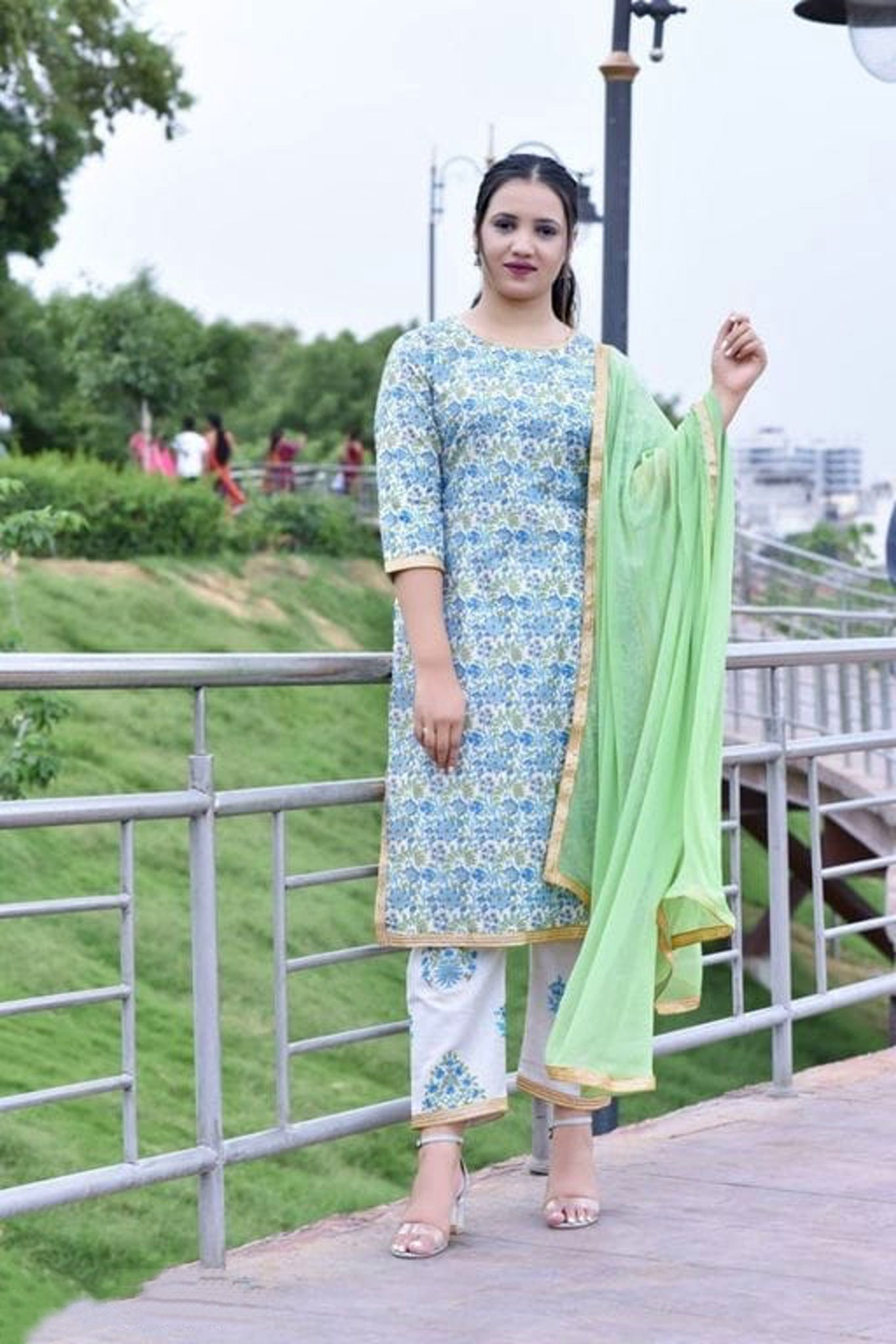 Women's Printed Cotton Kurta Set