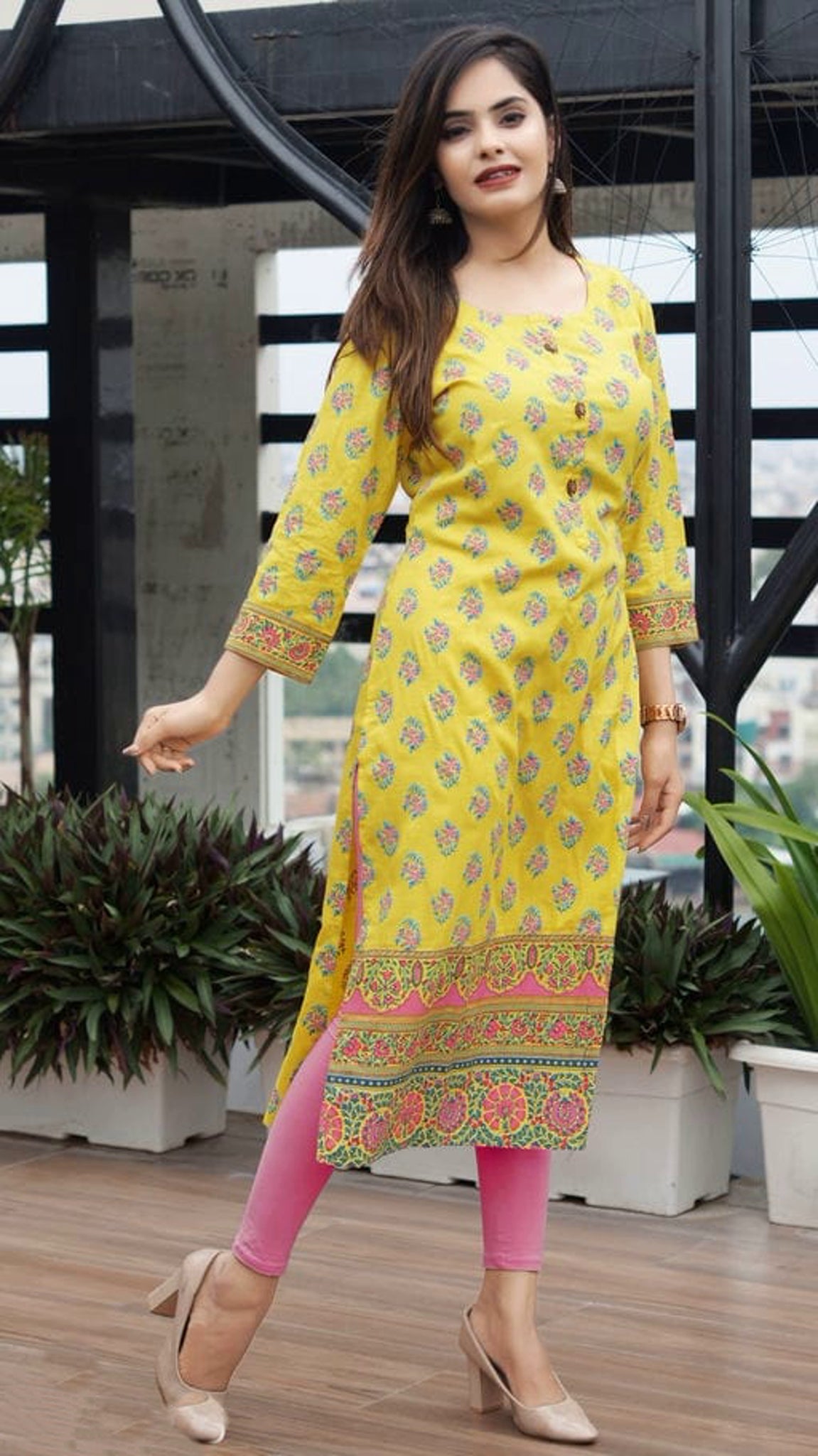 Women's Yellow Printed Office Wear Kurta