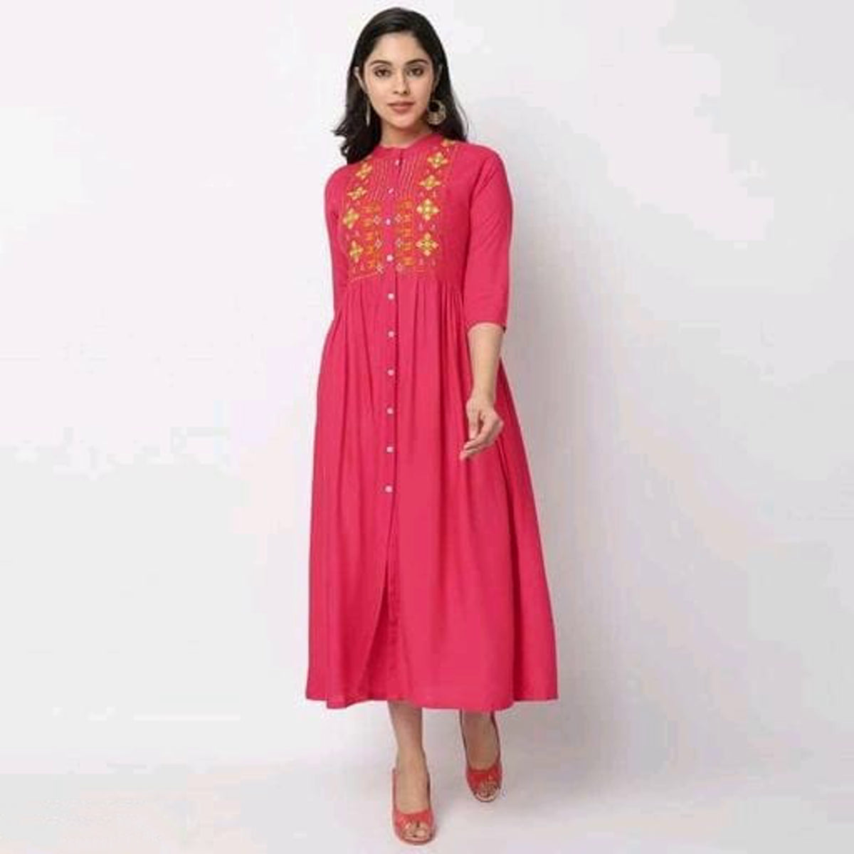 Women's Pink Embroidered Buttoned Kurta