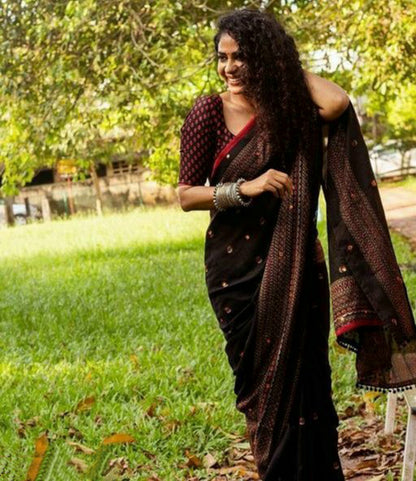 Woman's Printed Jute Cotton Saree