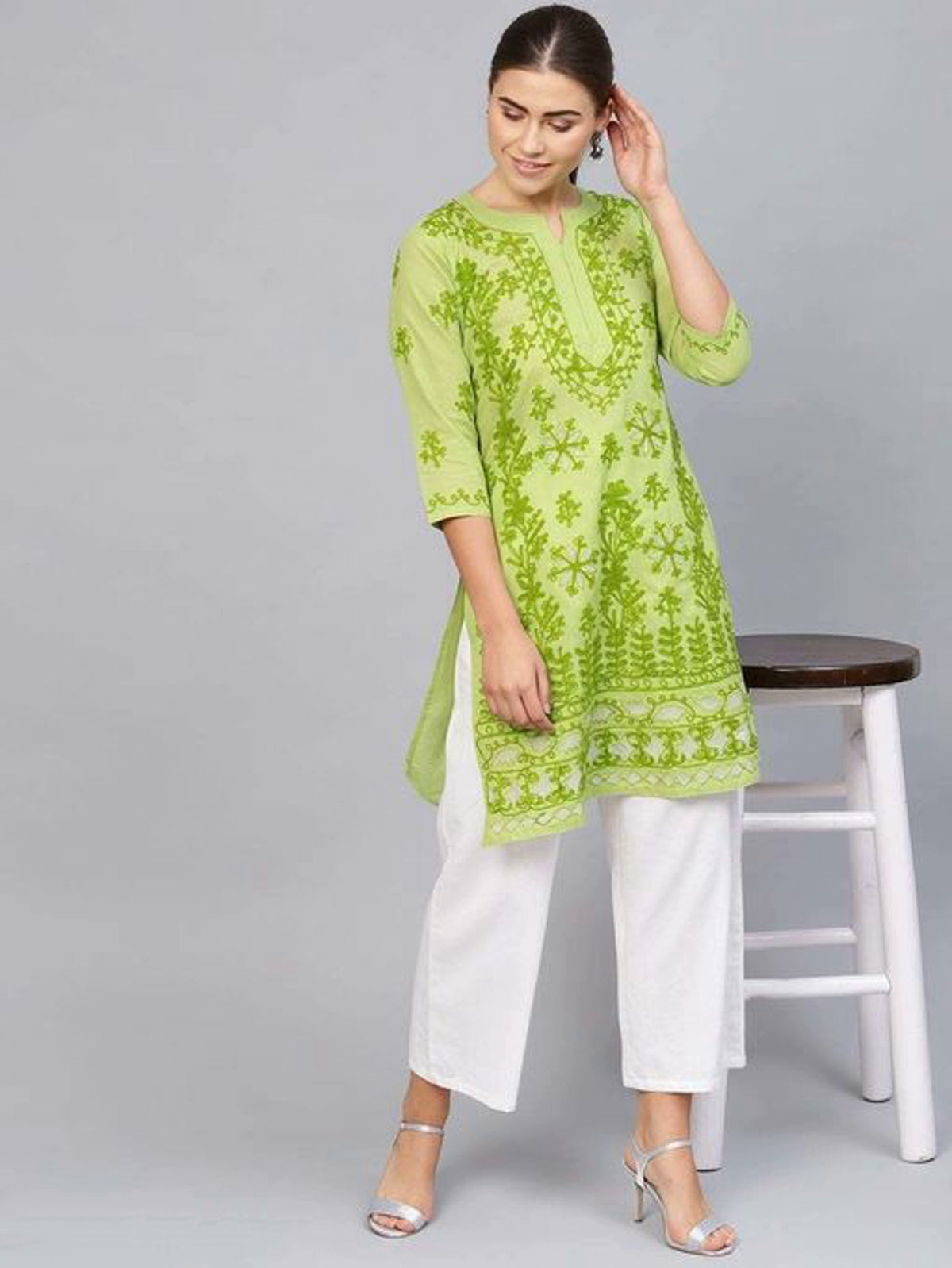 Women's Embroidered Straight Kurta