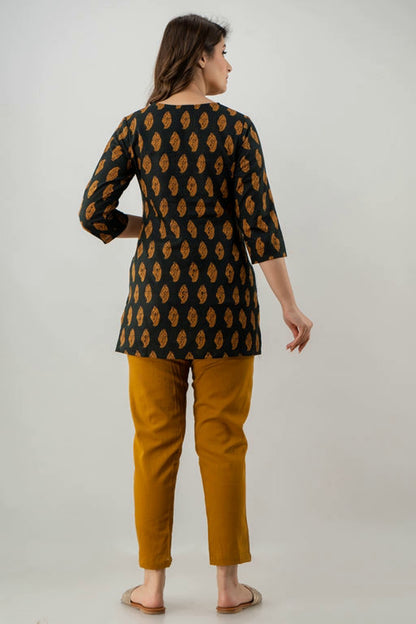 Women's Alluring Black and Mustard Contrast Cotton Lounge Wear