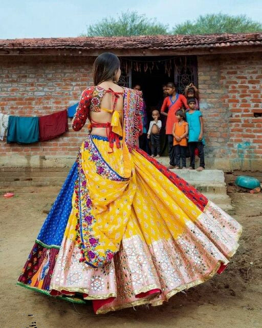 Multicolor Lehenga Cholis: Buy Latest Indian Designer Multicolor Ghagra  Cholis Online - Utsav Fashion