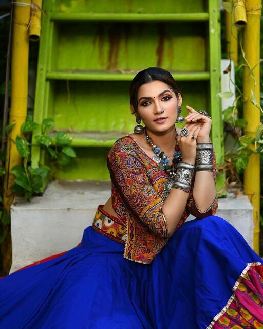 Pretty Women Navratri Lehenga choli