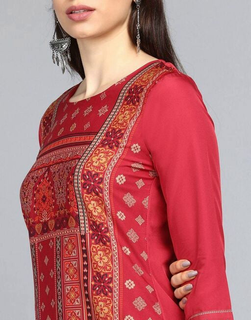 Women Plus Size Red & Beige Ethnic Motifs