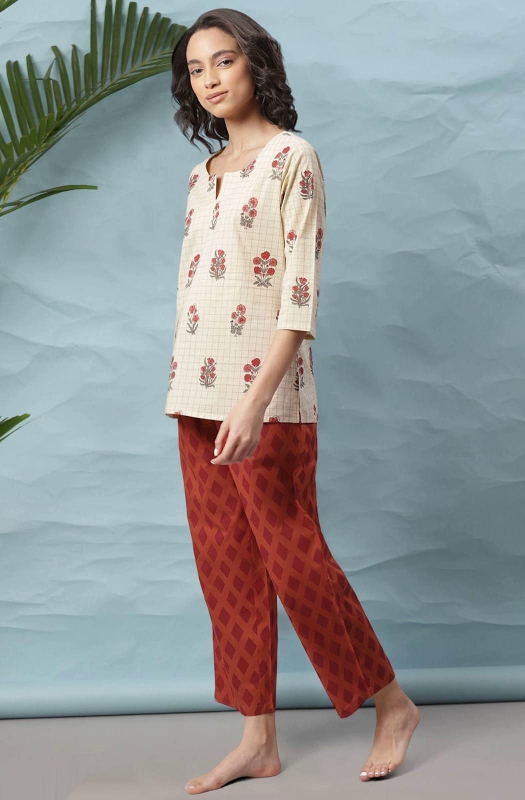 Women's Beige and Brown Floral Lounge Wear