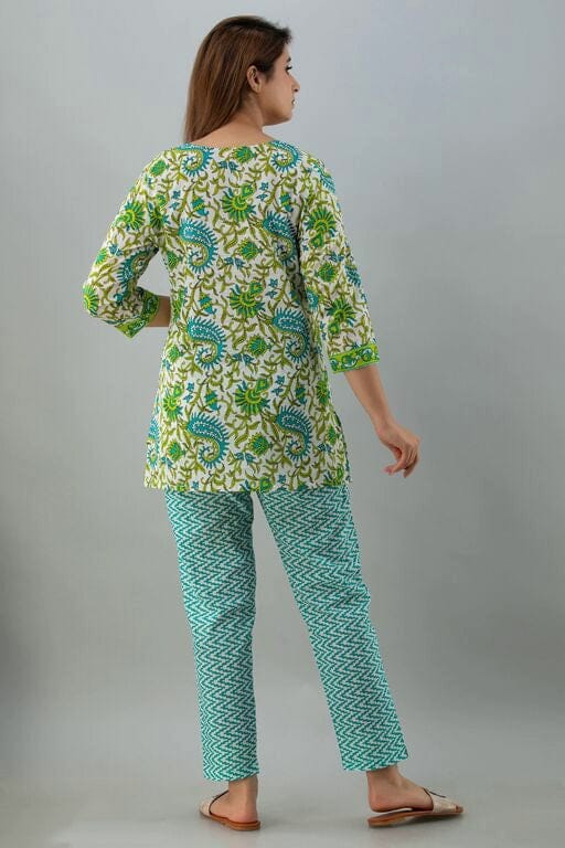 Women Blue and Green Floral Lounge Wear