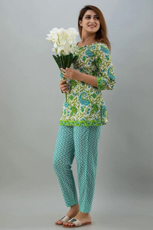 Women Blue and Green Floral Lounge Wear