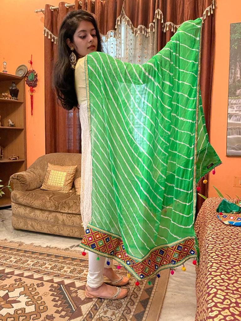 Urban Wardrobe's Green Jaipuri Designer Dupatta