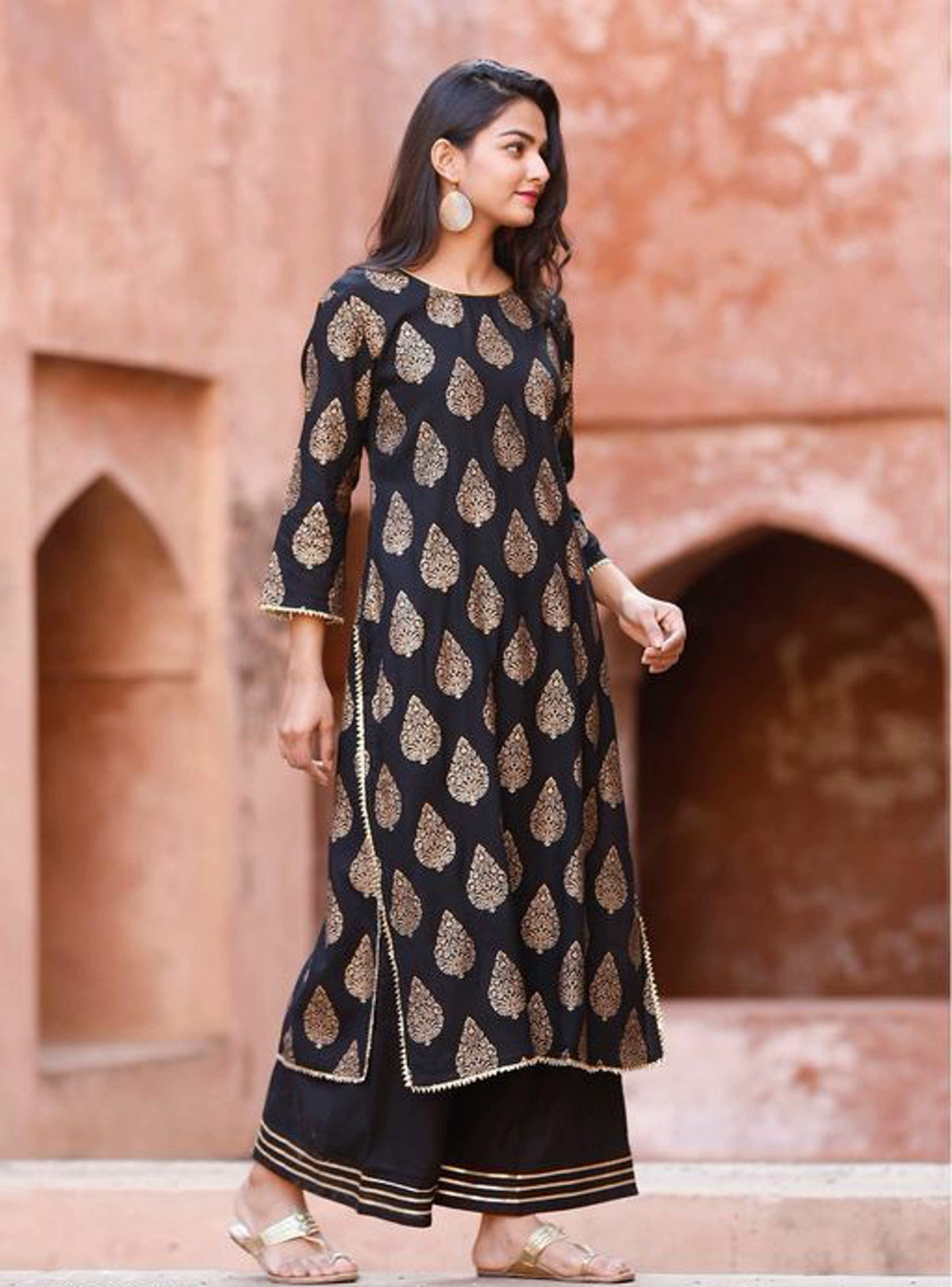 Shop Black Cotton Printed Long Kurti Work Wear Online at Best Price |  Cbazaar